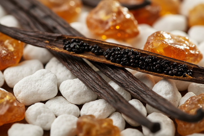 white musk, Madagascar vanilla, and amber. close up